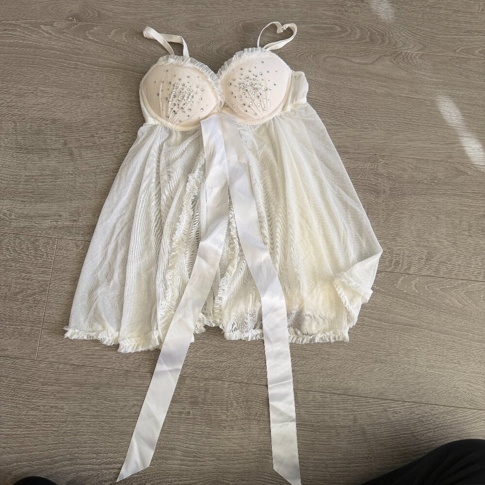 Victoria’s Secret Sexy Little Things White Babydoll Lingerie 34B